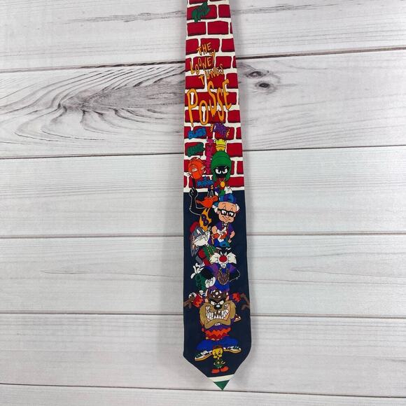 Vintage 1993 Looney Tunes Mania The Looney Tunes Posse Tie 100% Silk Warner Bros - Picture 1 of 8